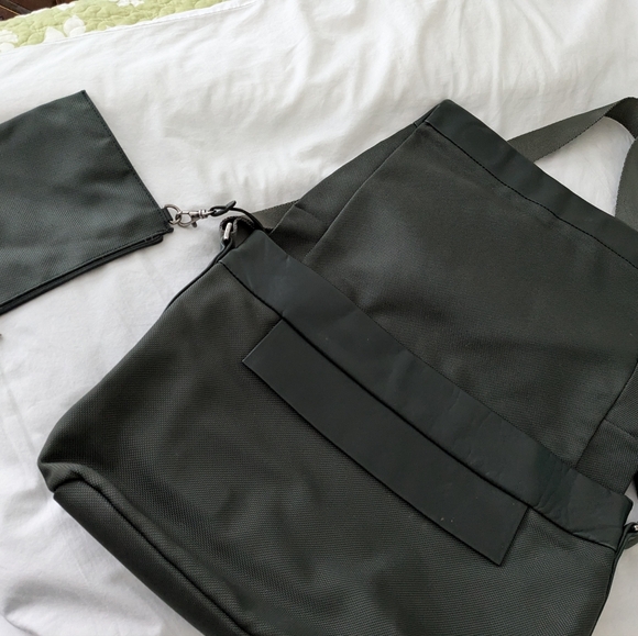 Tumi Green Messenger Bag Ballistic Nylon And Full-grain Leather Style 4367 - Picture 2 of 12